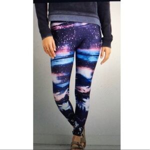 American Eagle Galaxy Print Leggings Size Medium